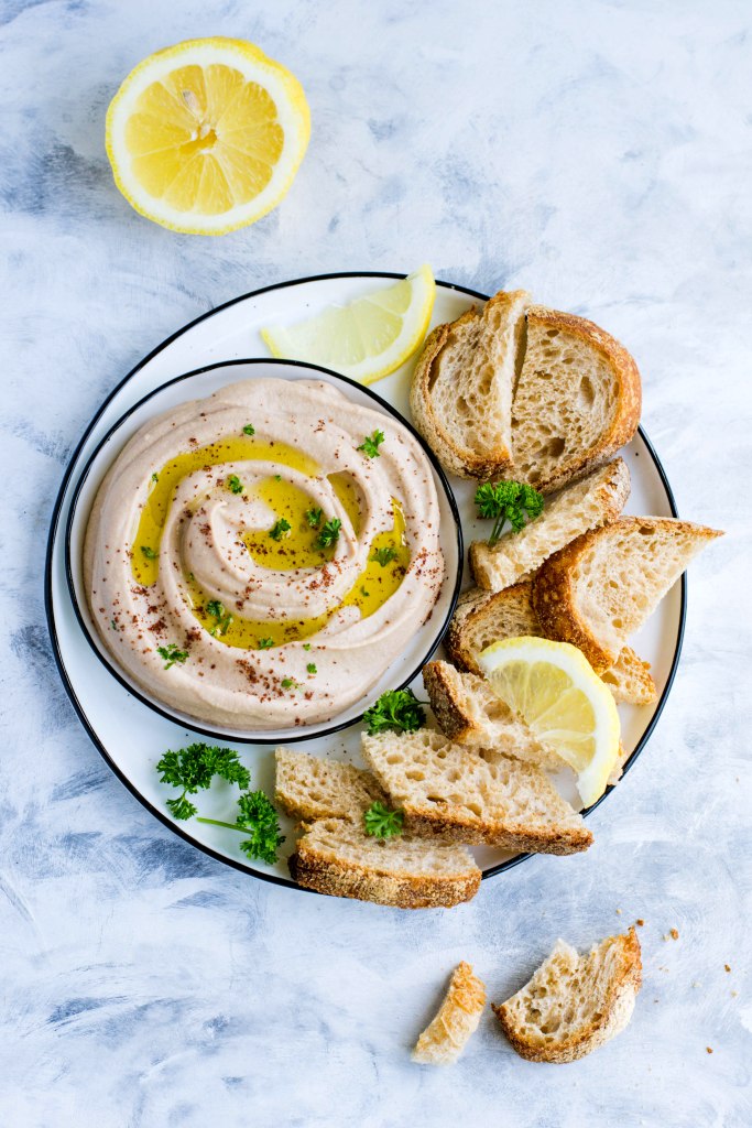 Walnut and cashew hummus (without tahini)