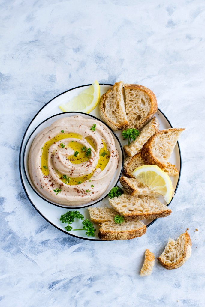 Walnut and cashew hummus (without tahini)